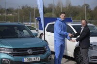 Лунін отримав автомобіль від «Ов'єдо»