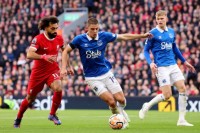 «Салах мало чим відрізнявся від Миколенка»: англійська преса винесла вердикт виступу українця проти зірки АПЛ