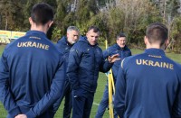 Збірна України отримала дозвіл на проведення тренування в Люцерні, перед яким знову здасть тести на коронавірус