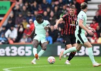 «Забарний змусив його займати незручні позиції»: англійські ЗМІ розповіли, як українець «вимкнув» зірку «Челсі»