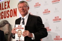 «Розмовляю з королями легко, як із бомжами». Хто писав автобіографії за Фергюсона, Бекхема і Златана