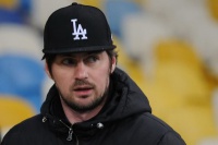 Як Артем Мілевський в білоруському селі смажить шашлик