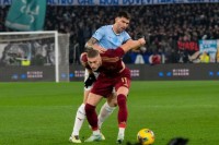 «Мало коштує багато». В Італії оцінили гру Довбика в римському дербі