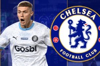 Топ-клуб АПЛ відмовився від трансферу Осімхена заради зірки збірної України