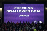 В АПЛ оцінили роботу VAR: допущено шість серйозних помилок
