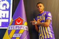 Офіційно. Анхель Торрес перейшов у «Ейюпспор»