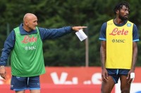 Скандал на тренуванні. Головний тренер «Наполі» вигнав з поля зірку команди