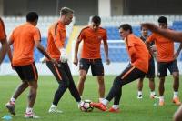 «Шахтар» в Стамбулі: За і проти