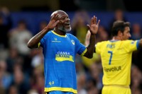 Зіркові ексфутболісти зіграють у росії. Кого спокусили криваві рублі?