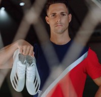 Миколенко, Соль и другие футболисты «Динамо» похвастались новенькими бутсами Adidas