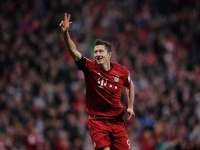 Левандовські оформив хет-трик вже в першому таймі кубкового матчу