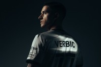 Вербич продовжує допомагати українській армії: словенець закупив бронежилети