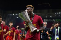 Нападника «Роми» спіймали на симуляції під час фіналу Ліги конференцій