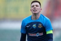 «Рух» втримав перемогу над «Дніпро-1» – матч тривав 4 години, усе вирішив скандальний гол