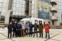 Молодіжна збірна України передала авто швидкої допомоги для потреб ЗСУ