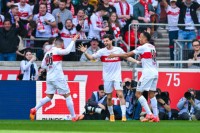 «Штутгарт» б'є «Баварію» в битві за срібло, 5 голів «Боруссії» Дортмунд