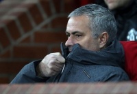 Моурінью отримав пляшкою по голові після манчестерського дербі