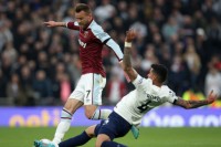 У Лондоні помітили неймовірну дію Ярмоленка: чи то підкололи, чи то реально захопилися