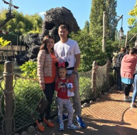 Динамівці: життя за межами поля  