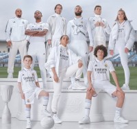 «Реал» вишукано презентував форму на наступний сезон – допомогло тріо легендарних «галактікос» 