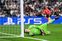 Легендарний Анрі розповів, чи винен Лунін у 1 пропущеному голі від «Ман Сіті»