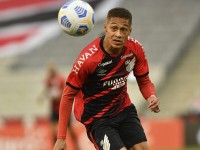 Вітіньйо отримав безглузде вилучення у матчі з диво-голом – сенсаційна ганьба з аутсайдером  