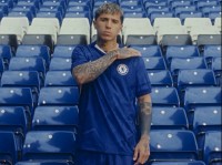 «Ця футболка заслуговує на Лігу чемпіонів». Фани – про нову форму «Челсі»