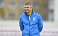 Володимир Єзерський: «Забарний не регресує. Він проходить етап адаптації до доволі непростої схеми гри Луїса Енріке»