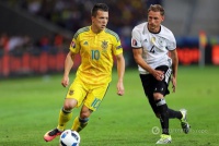 Драгович пропустить наступний матч, Коноплянка - за крок від дискваліфікації