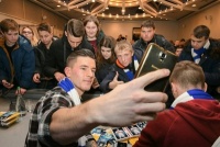 Навіщо футболістам Instagram?