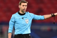 Нефартовий арбітр. Як судив матчі збірної України Клеман Тюрпен