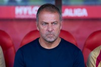 Флік виганяє з «Барселони» чотирьох гравців. Серед них – один з капітанів