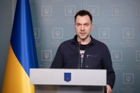 Арестович назвав три сценарія, за якими може розгортатися війна 