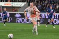 Хто найкращий? Відома оцінка Довбика у матчі з «Аталантою»