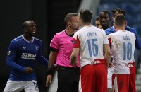 «Ты гребанная обезьяна, и ты это знаешь»: игрок «Рейнджерс» озвучил шокирующие детали расистского скандала в Лиге Европы