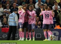 «Евертон» втримав нічию з «Лідсом» – Миколенко взяв участь у забитому й пропущеному голах «ірисок»