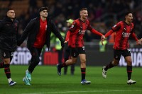 Меньян головою врятував «Мілан», «Хвіча» з «Наполі» закрив «Аталанту», фіаско «Лаціо»