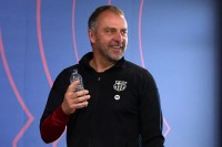 Щенсни чи тер Штеген? Флік назвав воротаря, який зіграє в півфіналах ЛЧ