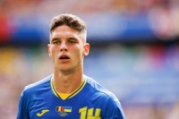 «Ми даремно сподівалися на його лідерство. Грає на статистику, а Шапаренко - навпаки». Відомий тренер «розніс» хавбека збірної України