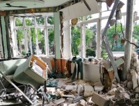 «Викрутили навіть батареї та електричні розетки»: Санін показав знищений офіс «Маріуполя» після «визволення» окупантами 