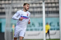 Лєднєв переграв BMW та запустив новий челендж – не повторюйте цей трюк вдома