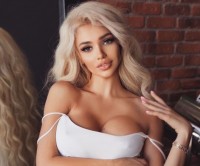 Вербич зустрічається з дівчиною, яка знімається для Playboy – гарячі фото 18+